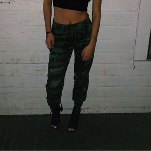 Namelsss Camo Joggers